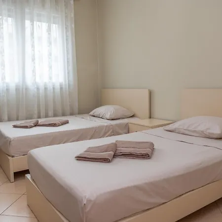 Apartment - Location *